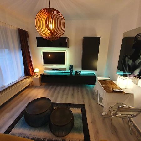 Cosy Corner In Quiet Suburb - All Cars Allowed 안트베르펜 외부 사진