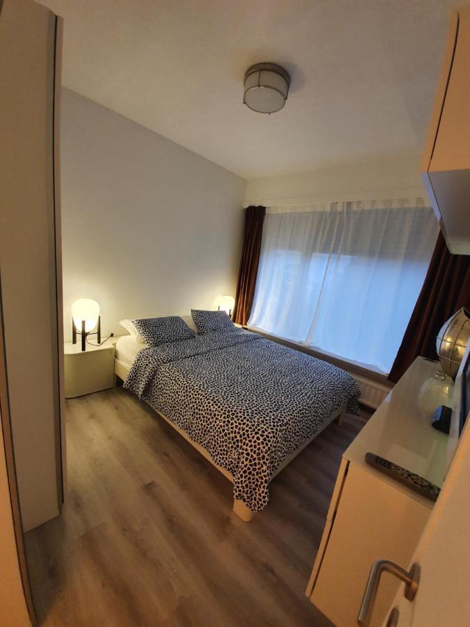 Cosy Corner In Quiet Suburb - All Cars Allowed 안트베르펜 외부 사진